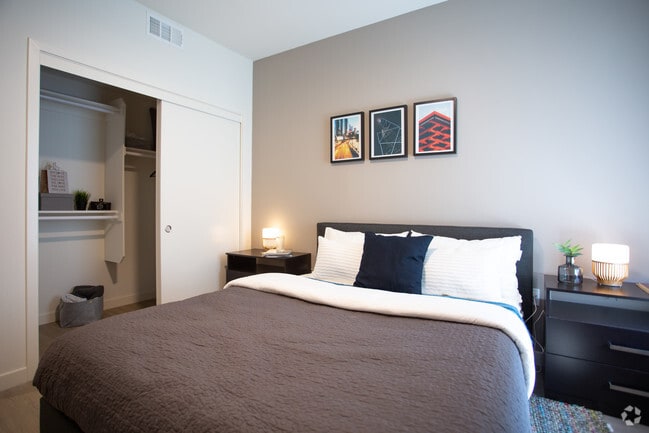 2 HAB, 2 BA: 1038 ft² - Vestalia