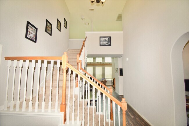 Photo - 10403 Village Lake Dr