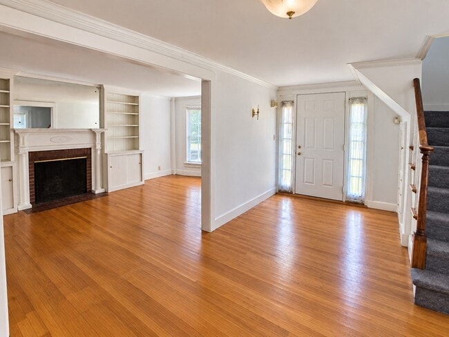 1575 Wilbraham Rd