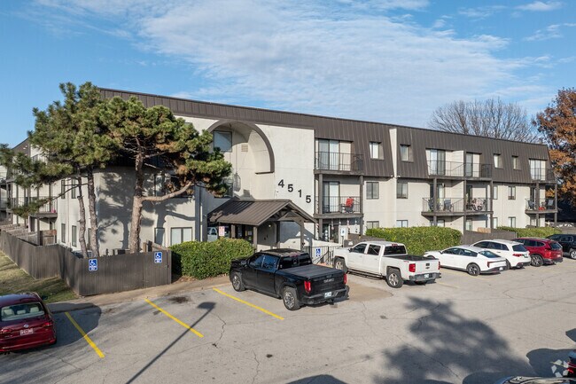 Foto principal - Southern Hills Retirement Community