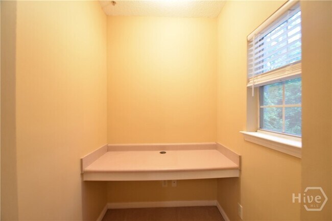 Photo - 1202 Walden Park Dr
