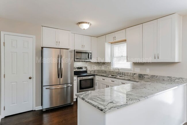 Photo - 3002 Appling Way