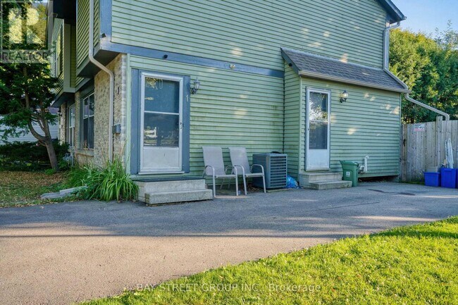 Photo - 1 Ranchwood Crescent