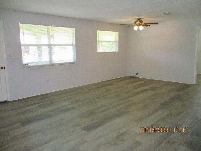Photo - Charming 3 bedroom 2 bathroom Holly Hill