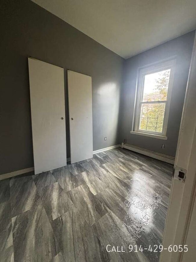 Building Photo - 91 Elliott Ave Unit 3F