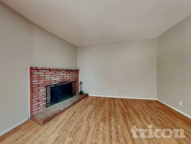 Photo - 1645 Vance Wy