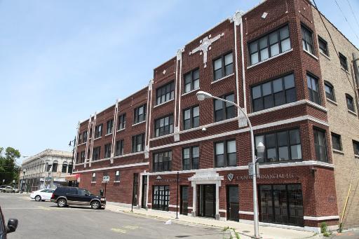 Building Photo - 3253 W Lawrence Ave Unit 3D Rental