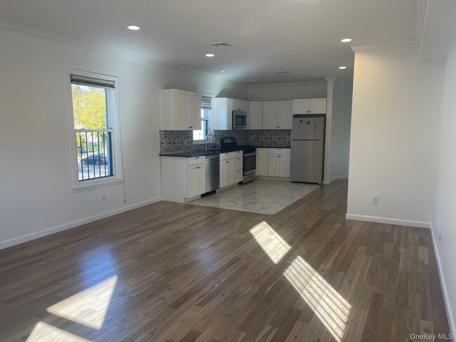 Photo - 1049 Main St Unit #2