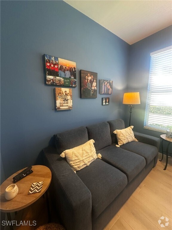 Building Photo - 17006 Middlebrook Ct Rental