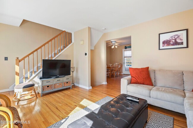 Photo - 1001 Central Ave