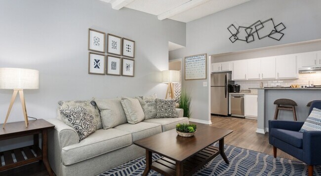 Photo - Sherwood Oaks