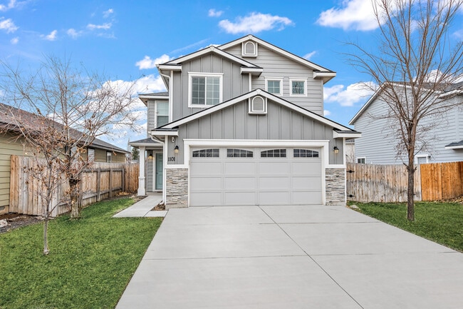 Photo - 1101 W Apple Pine St