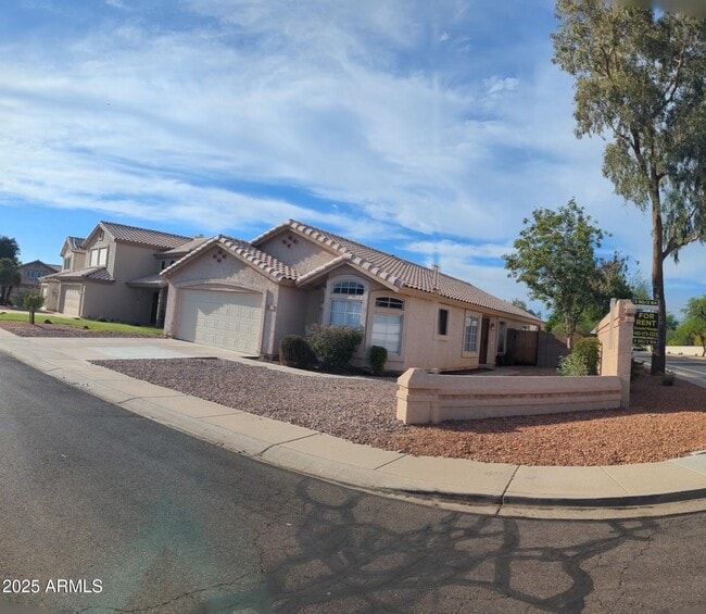Building Photo - 1510 W Gail Dr