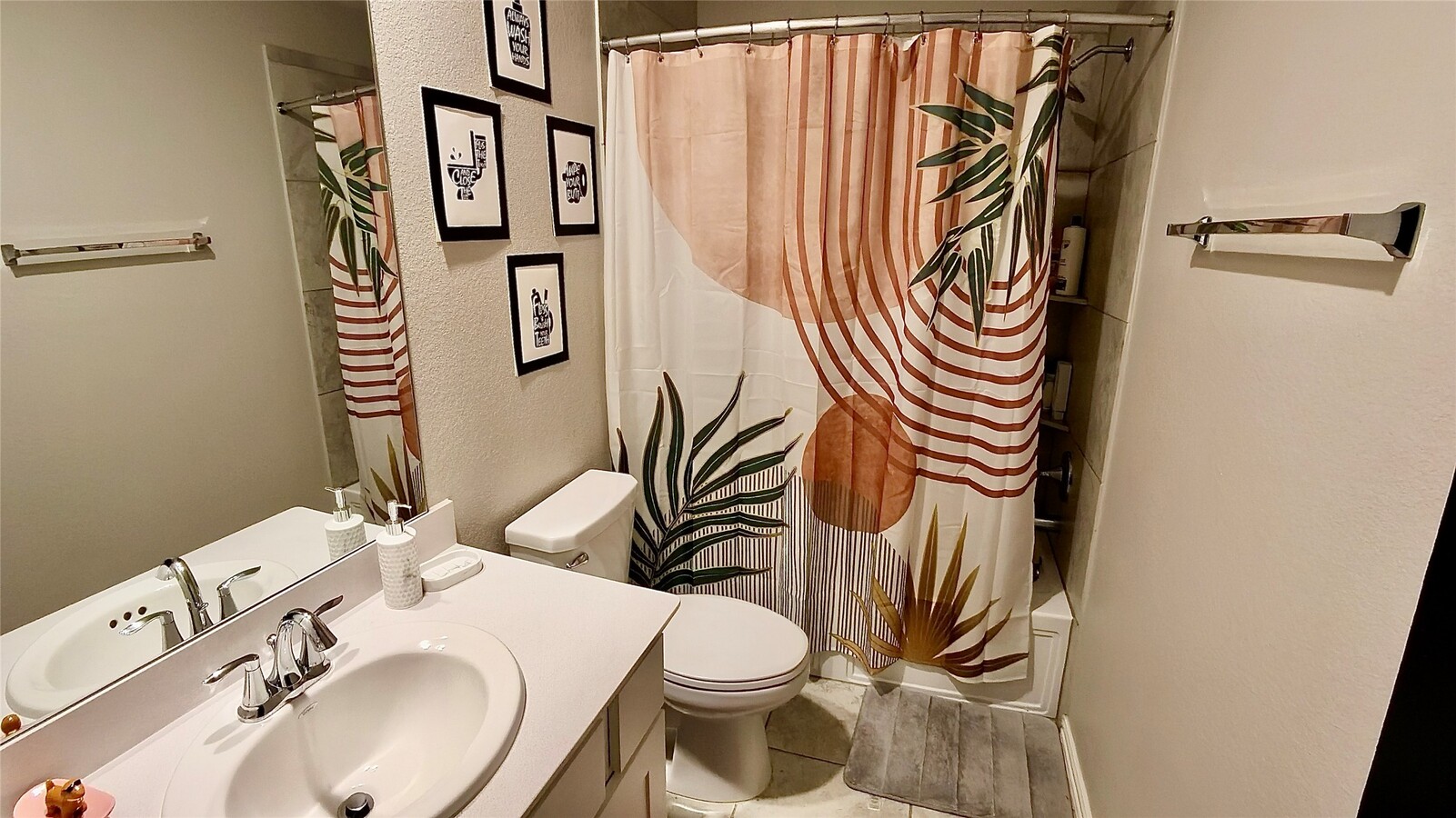 Photo - 214 Club Crest Ln