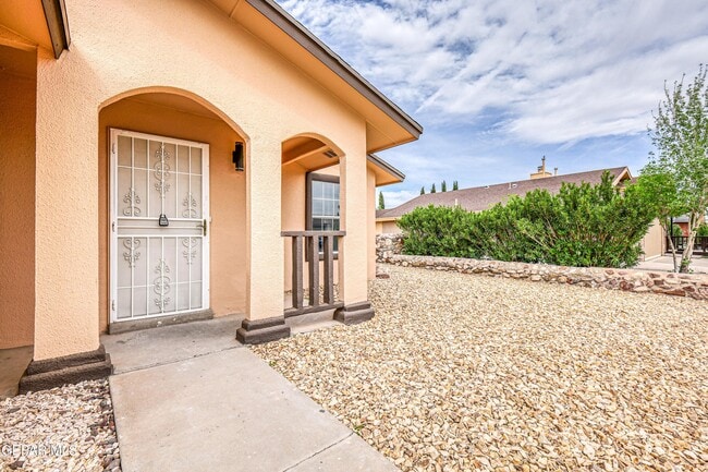 Photo - 5729 Saplinas Rd