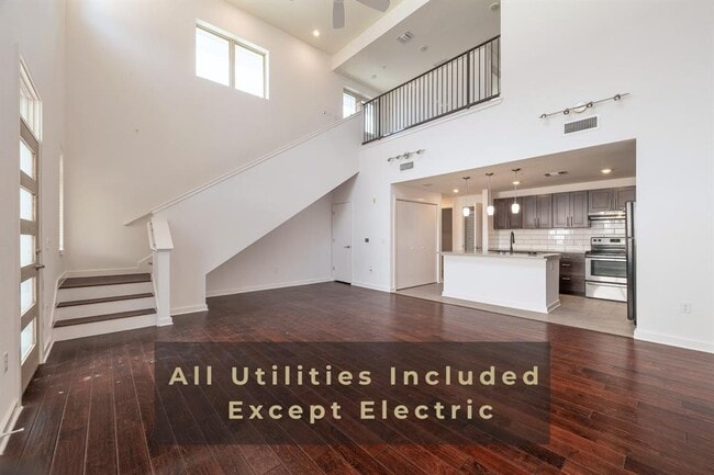 Building Photo - 6700 Menchaca Rd Unit 20