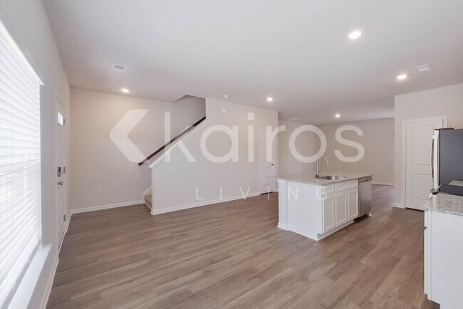 Photo - 2529 Banyan Cir