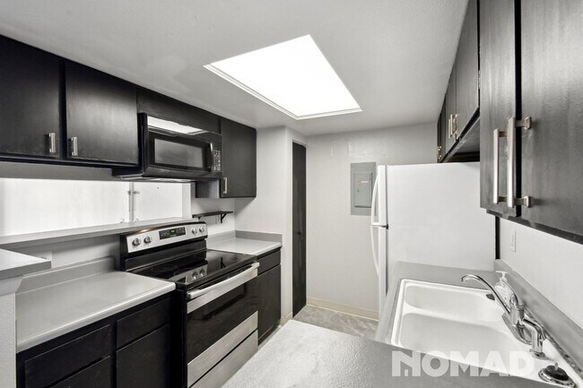 Photo - Charming 2BR Condo in Aurora