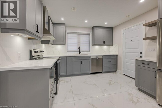 Photo - 1100 Union St