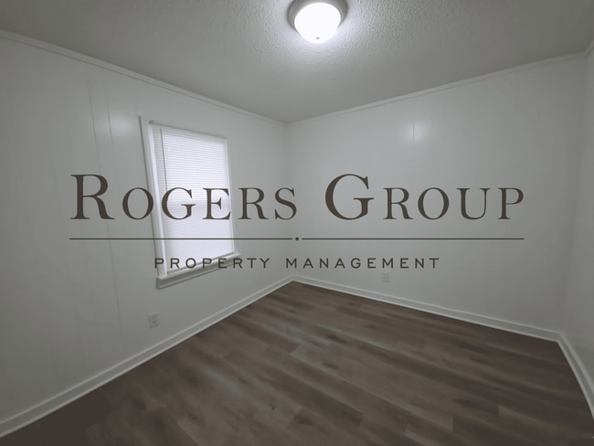 Photo - #450 - 102-104 Carter St Duplex Unit 104 Carter St