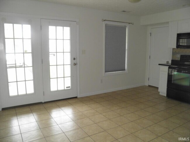 Photo - 2712 E Bressingham Wy