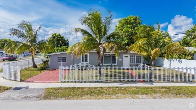 Building Photo - A431 NW 184th Dr Rental