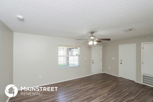 Photo - 944 S Kentucky Ave