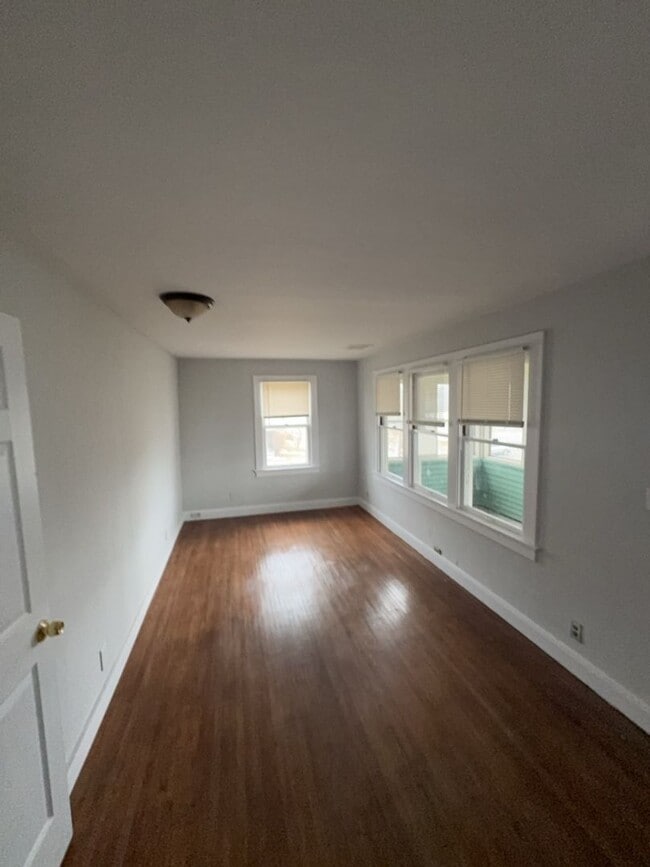 Photo - 960 W Delaware Ave Unit 2