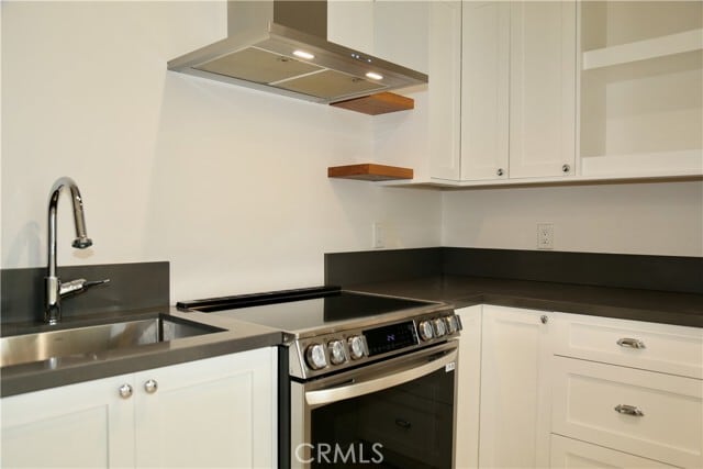 Photo - 734 Center St