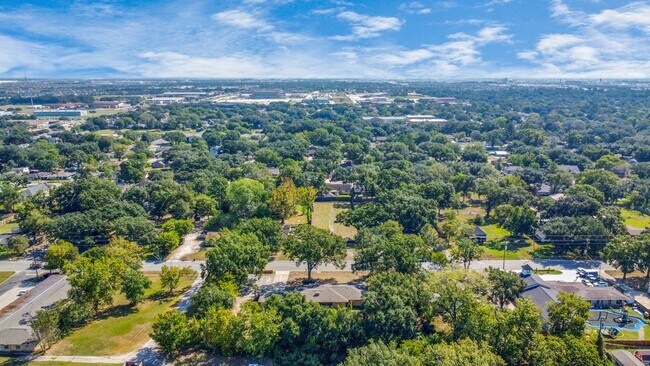 Photo - 1805 East Ave