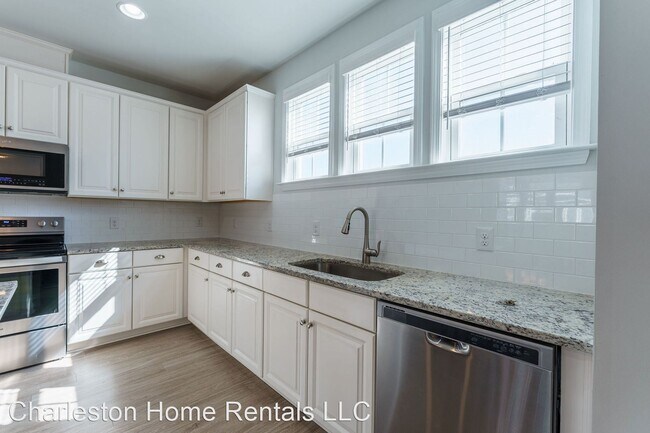 Photo - 3 br, 2.5 bath House - 532 McLernon Trace