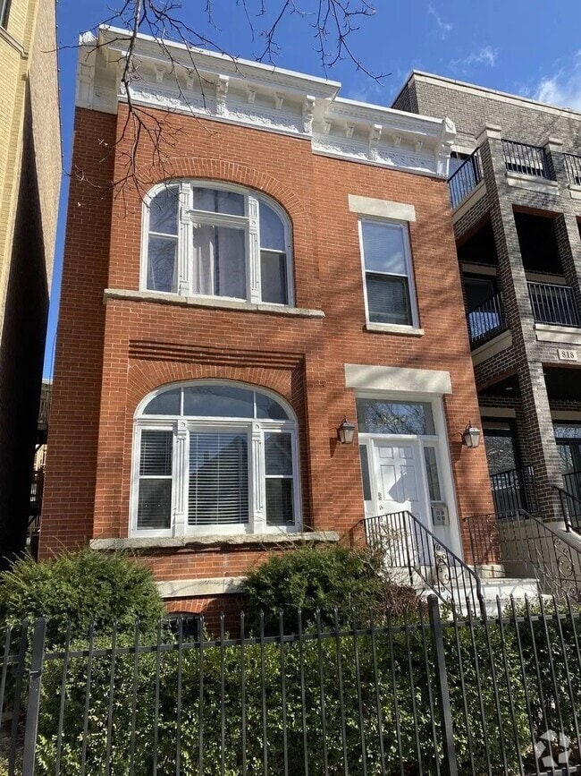 Building Photo - 820 W Wrightwood Ave Unit 820 W Wrightwood  2 Rental