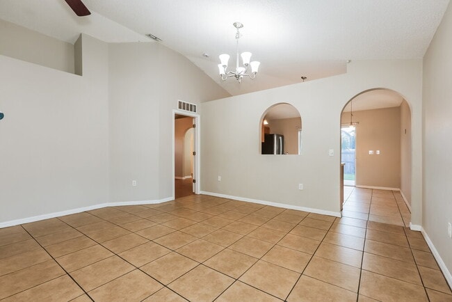 Photo - 6422 Tabogi Trail