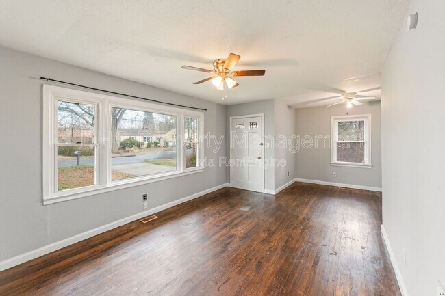 Photo - 575 Georgia Ave