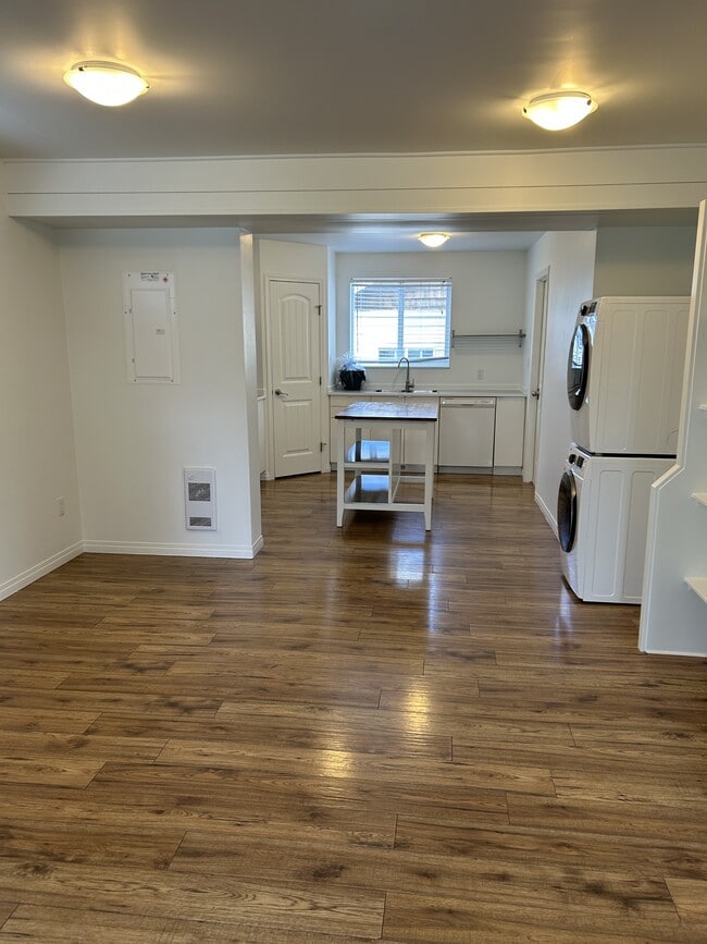 Photo - 12228-12260 60 St NW Unit 12228 - Main