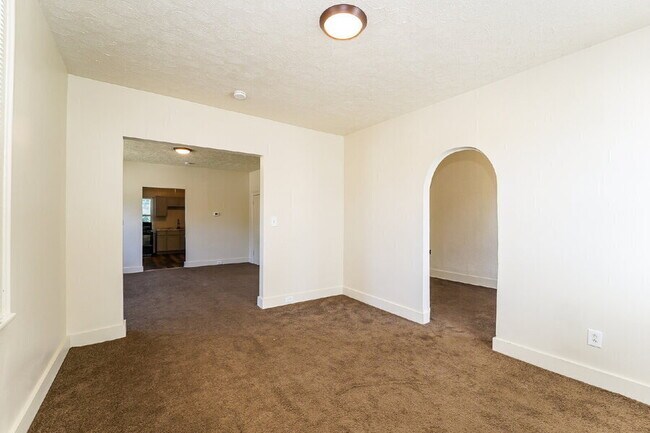 3460 Erin Ave