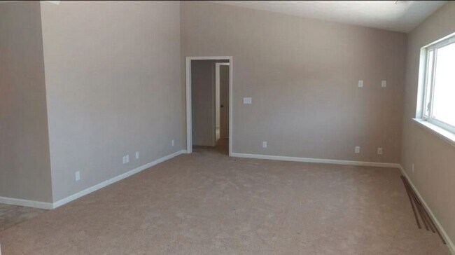 2111 Rutherford Dr