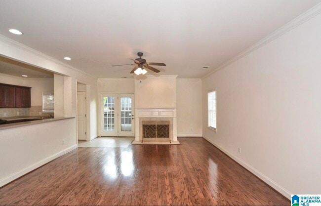 Photo - 107 Castlehill Dr
