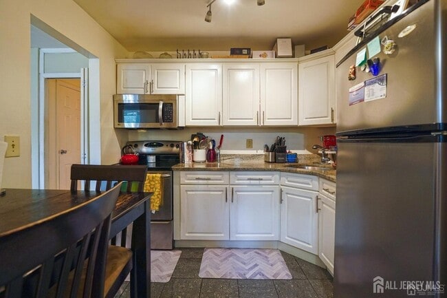 Photo - 18 College Dr Unidad 18