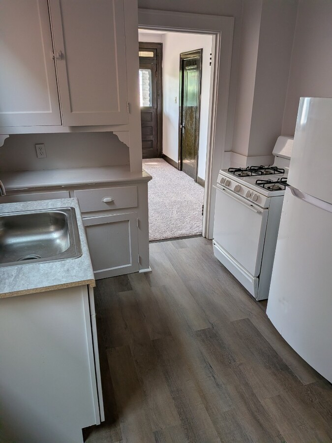 Small one bedroom apartment with Balcony - Small one bedroom apartment with Balcony Unit 2
