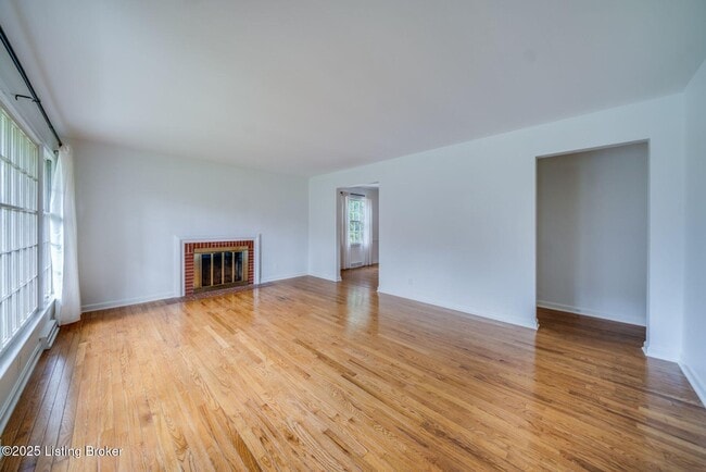 Photo - 1915 Buttonwood Rd
