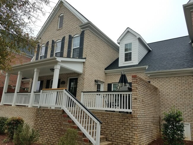 patio - 10220 vanguard pkwy