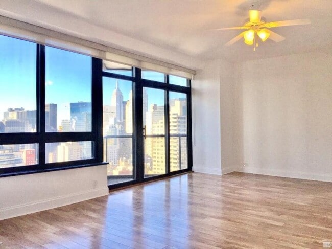Building Photo - 2 bedroom in NEW YORK NY 10017 Unit 42C Rental
