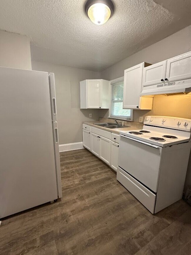 Photo - 3 Bed 1 Bath in Atlanta! $500 off for the ...