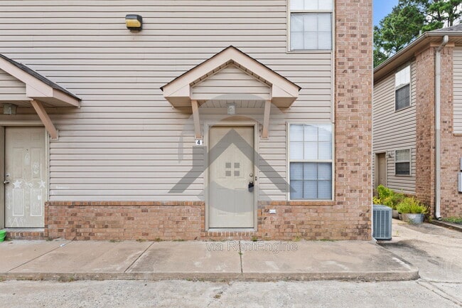Building Photo - 2022 Erbach St