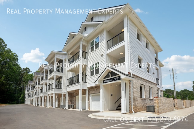 Building Photo - 14801 Statesville Rd Unit 214