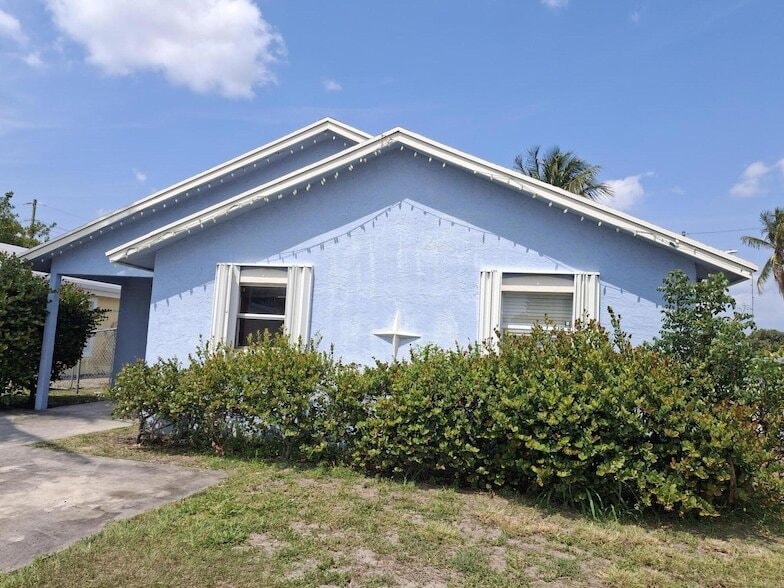 Photo - 3391 Avenue S