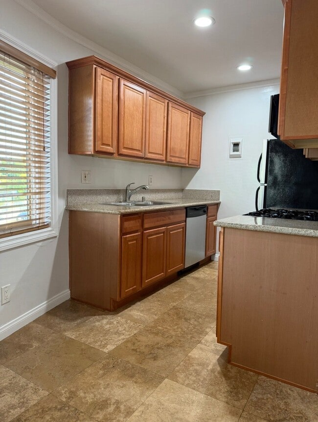 Photo - 4415 Inglewood Blvd Unit 9