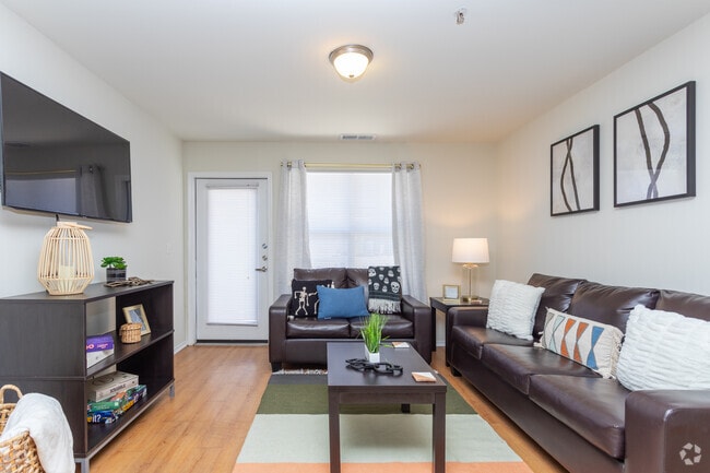 4BR, 4BA - 1364SF - Living Area
