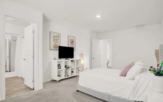 Photo - 2766 Atomic Tangerine Way